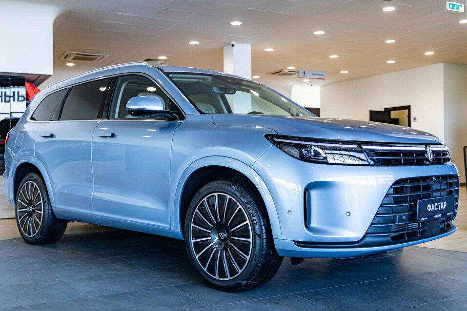 Новосибирску презентовали премиальный автомобильный бренд SERES AITO 10 Новосибирску презентовали премиальный автомобильный бренд SERES AITO 10