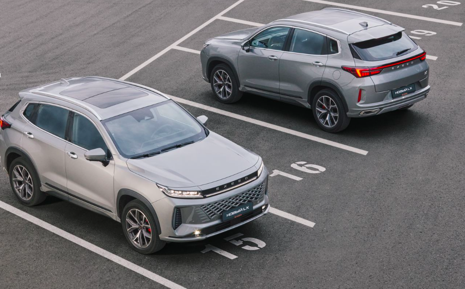 «Премиальный кроссовер для тех, кто ценит яркие моменты». Новый EXEED LX
3 «Премиальный кроссовер для тех, кто ценит яркие моменты». Новый EXEED LX
3