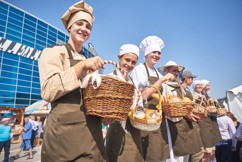 Челябинцев приглашают познакомиться с многообразием местных продуктов на «АГРО-2024» 2 Челябинцев приглашают познакомиться с многообразием местных продуктов на «АГРО-2024» 2