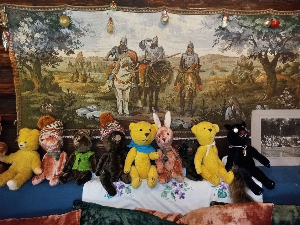 Как побывать на Луне, не прибегая к услугам Илона Маска: рукотворная усадьба на ул. Лунной 14 Как побывать на Луне, не прибегая к услугам Илона Маска: рукотворная усадьба на ул. Лунной 14