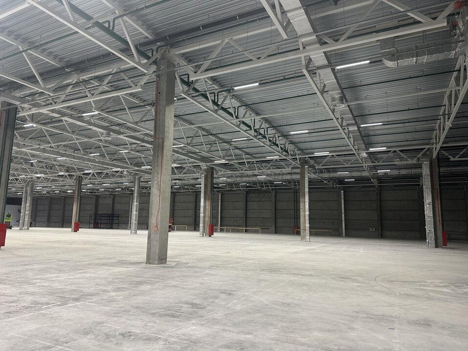 Построена первая очередь огромного складского комплекса OZON под Тюменью 1 Построена первая очередь огромного складского комплекса OZON под Тюменью 1