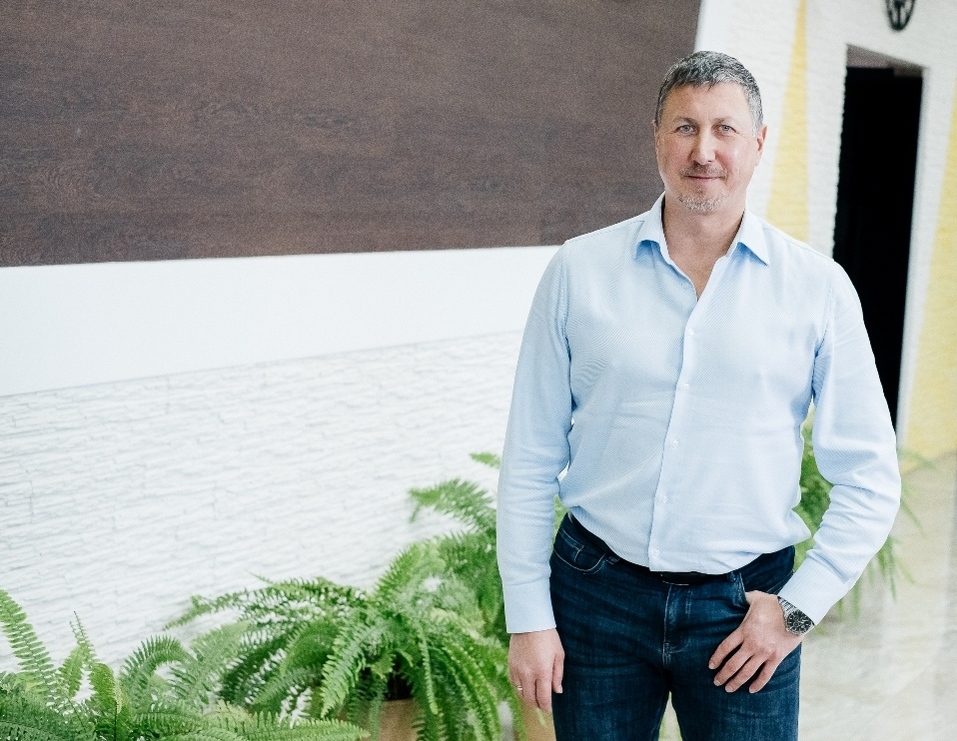 Петр Дятчин, Продхолдинг: «Время становиться лучше, объединять усилия и приумножать»
4 Петр Дятчин, Продхолдинг: «Время становиться лучше, объединять усилия и приумножать»
4