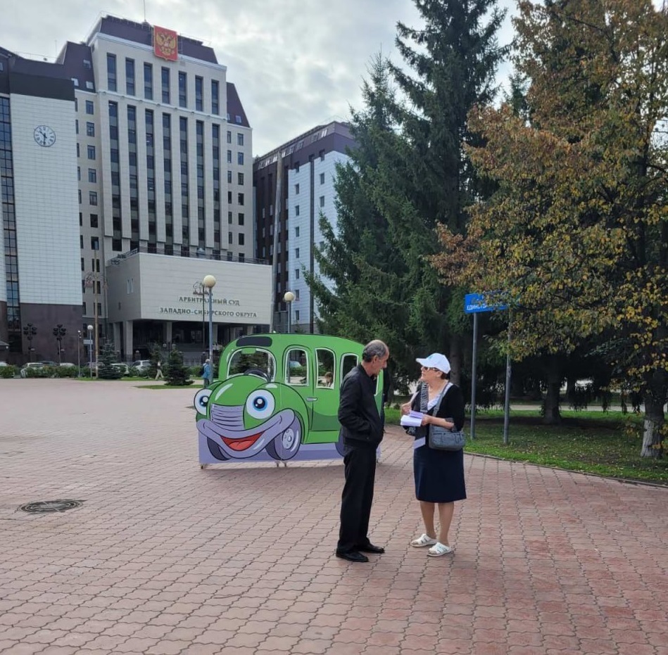 Водителей для городских автобусов начали искать на улицах Тюмени 1 Водителей для городских автобусов начали искать на улицах Тюмени 1