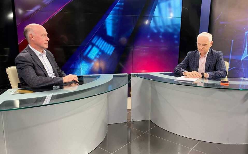 Про двух зайцев. Кто задолжает за коммуналку, пойдет работать в ЖКХ 1 Про двух зайцев. Кто задолжает за коммуналку, пойдет работать в ЖКХ 1