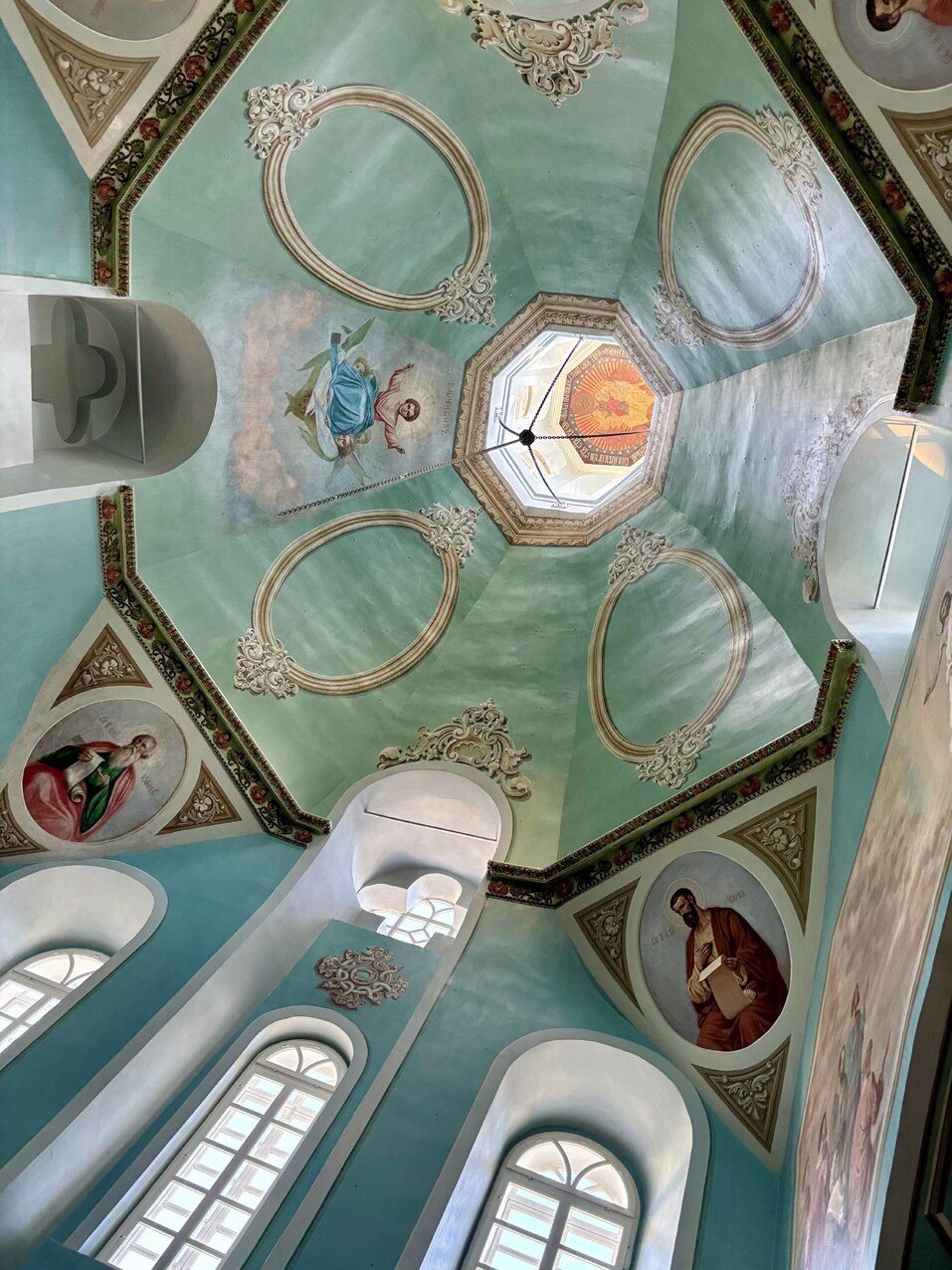 Отреставрированную Спасскую церковь передают Тобольско-Тюменской епархии 1 Отреставрированную Спасскую церковь передают Тобольско-Тюменской епархии 1