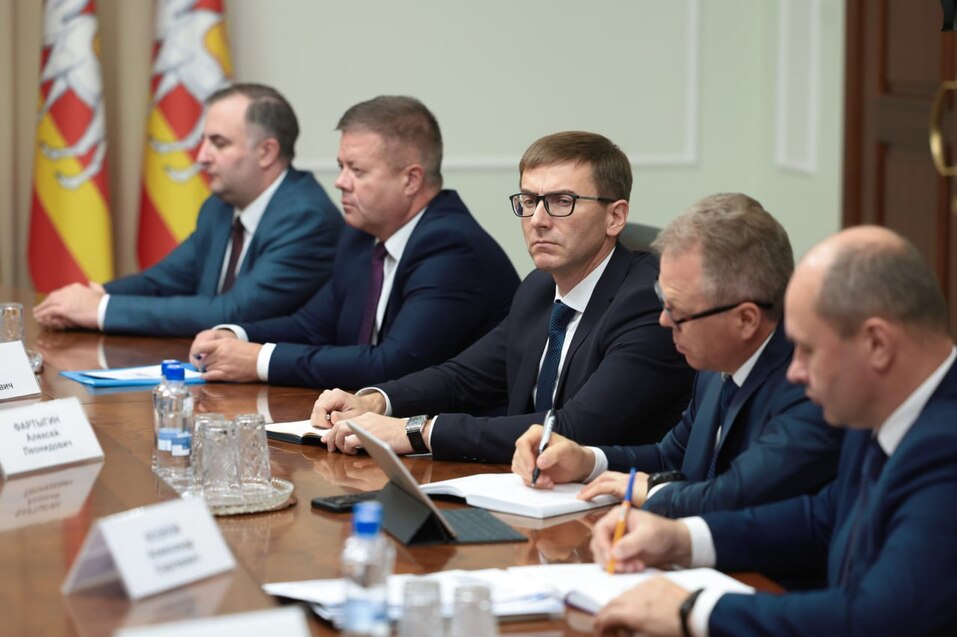 В новом правительстве Челябинской области распределены полномочия вице-губернаторов 1 В новом правительстве Челябинской области распределены полномочия вице-губернаторов 1