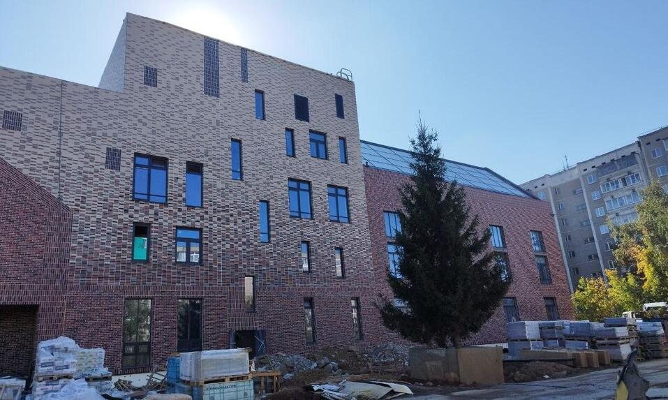 Особняк-оборотень и небоскреб-призрак. На чем зарабатывают уральские застройщики? 4 Особняк-оборотень и небоскреб-призрак. На чем зарабатывают уральские застройщики? 4