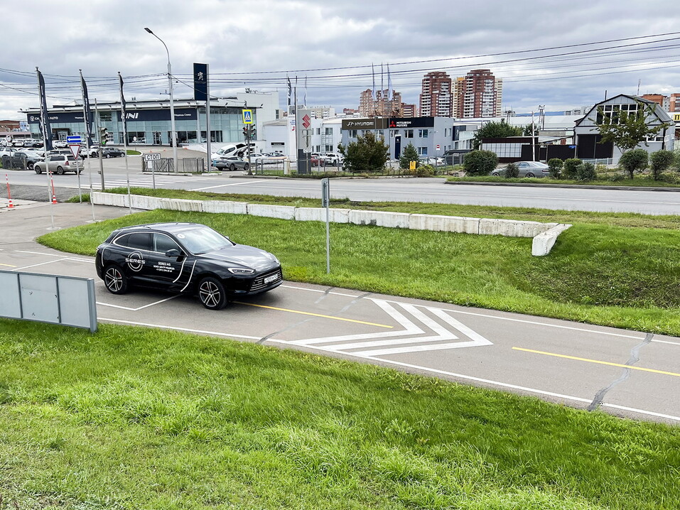 Seres: интеллектуальное переосмысление роскоши 1 Seres: интеллектуальное переосмысление роскоши 1