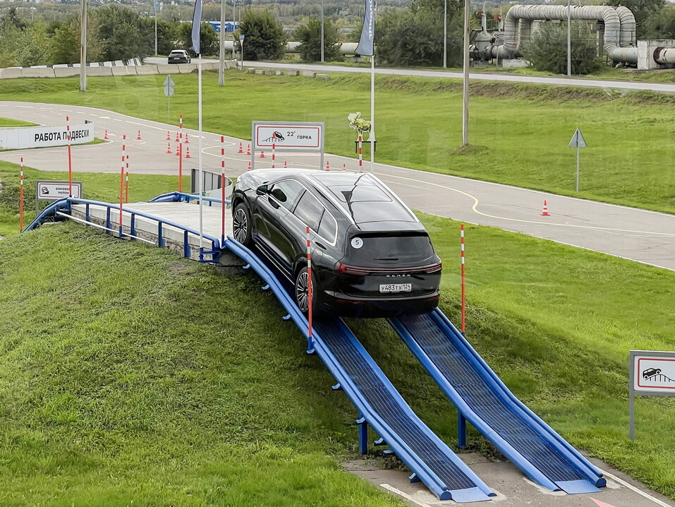 Seres: интеллектуальное переосмысление роскоши 3 Seres: интеллектуальное переосмысление роскоши 3