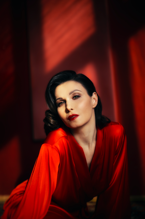 Александра Урсуляк: На голой земле русского театра начинают прорастать новые имена 1 Александра Урсуляк: На голой земле русского театра начинают прорастать новые имена 1