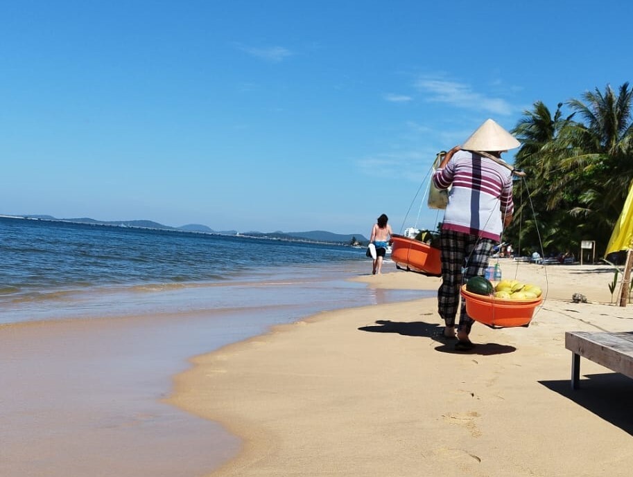 Зарубежный туризм. Как сэкономить на туроператоре и куда можно улететь из Екатеринбурга 10 Зарубежный туризм. Как сэкономить на туроператоре и куда можно улететь из Екатеринбурга 10