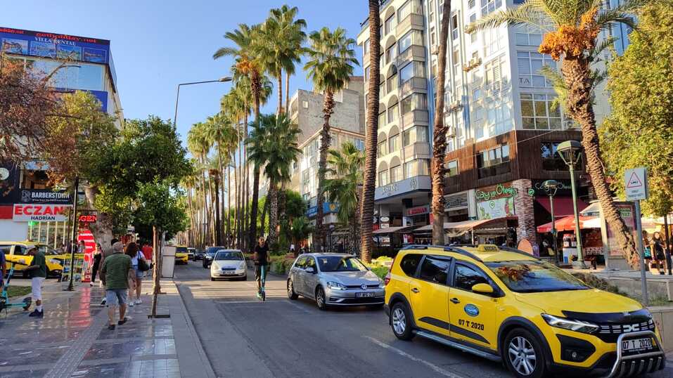 Зарубежный туризм. Как сэкономить на туроператоре и куда можно улететь из Екатеринбурга 2 Зарубежный туризм. Как сэкономить на туроператоре и куда можно улететь из Екатеринбурга 2