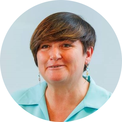 «Задача школы — не успешная сдача ЕГЭ, а социализация ребенка в обществе»
2 «Задача школы — не успешная сдача ЕГЭ, а социализация ребенка в обществе»
2