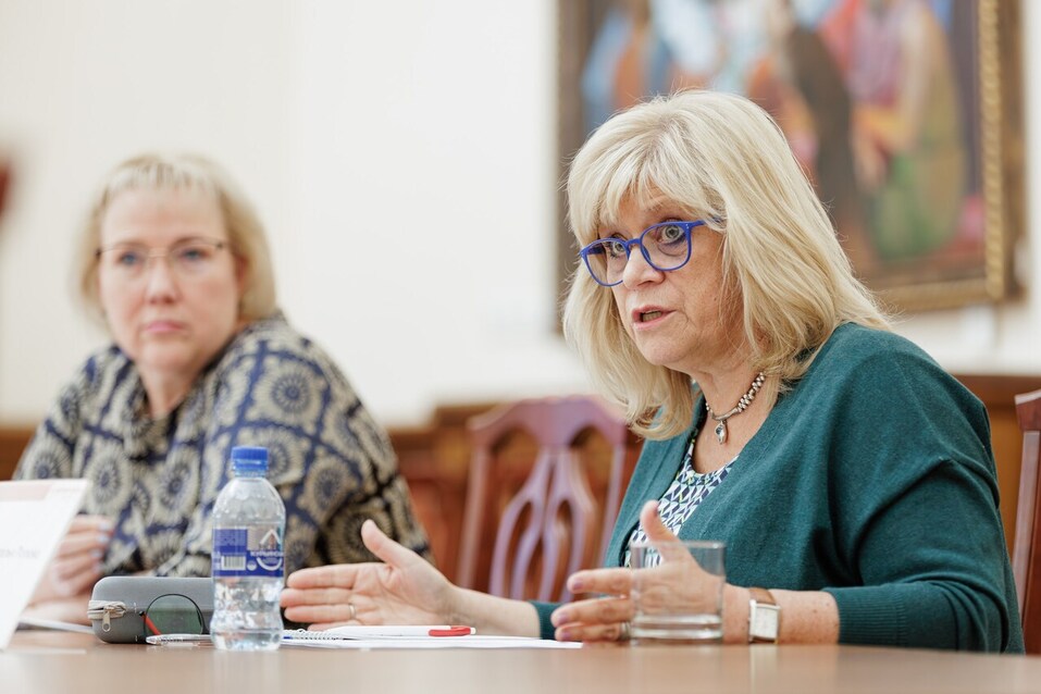 «Задача школы — не успешная сдача ЕГЭ, а социализация ребенка в обществе»
3 «Задача школы — не успешная сдача ЕГЭ, а социализация ребенка в обществе»
3