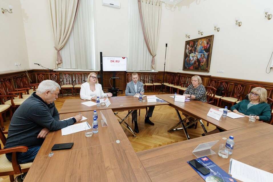 «Задача школы — не успешная сдача ЕГЭ, а социализация ребенка в обществе»
7 «Задача школы — не успешная сдача ЕГЭ, а социализация ребенка в обществе»
7