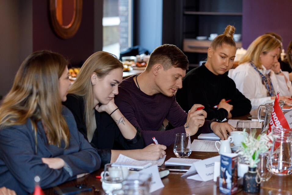 Выбраны номинанты на «Человека года в сфере франчайзинга»-2024 54 Выбраны номинанты на «Человека года в сфере франчайзинга»-2024 54