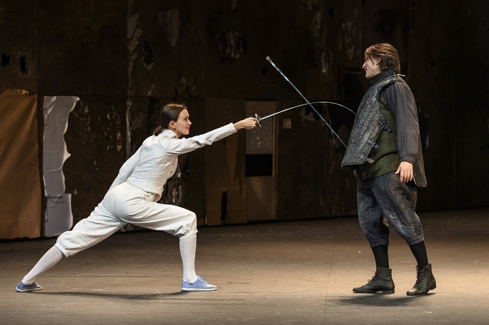 В Красноярск приедет с гастрольным туром МХАТ имени Чехова 1 В Красноярск приедет с гастрольным туром МХАТ имени Чехова 1