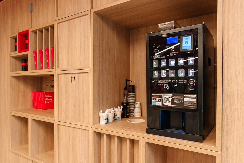 «Зачем открыли кафе вместо банка?» 6 «Зачем открыли кафе вместо банка?» 6