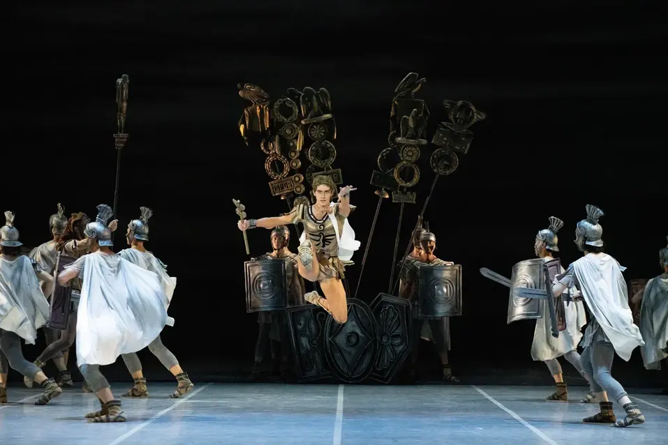 Балет «Спартак» восстановили в Красноярском театре оперы и балета: первые фото спектакля 2 Балет «Спартак» восстановили в Красноярском театре оперы и балета: первые фото спектакля 2