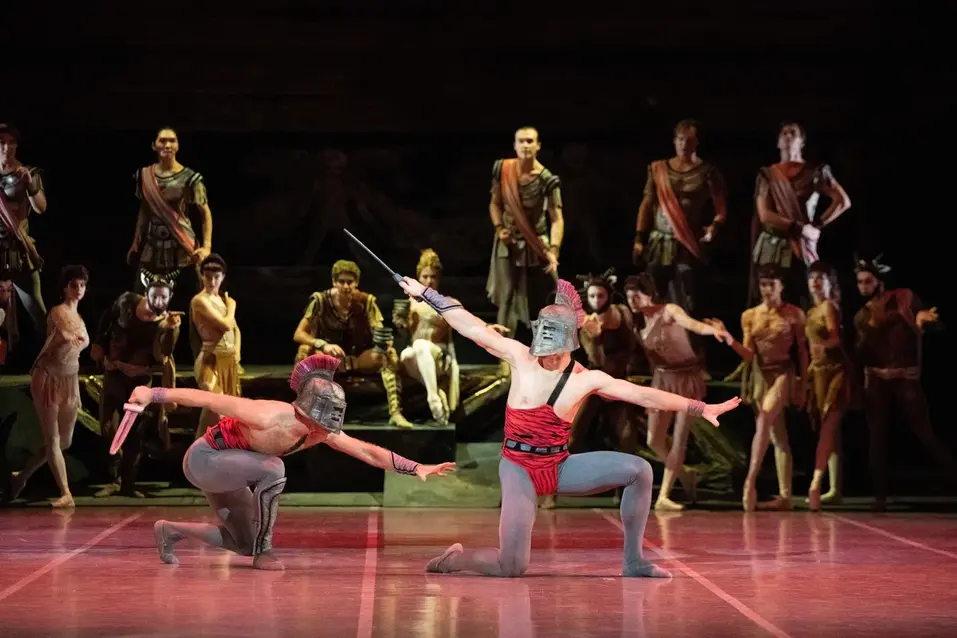 Балет «Спартак» восстановили в Красноярском театре оперы и балета: первые фото спектакля 6 Балет «Спартак» восстановили в Красноярском театре оперы и балета: первые фото спектакля 6