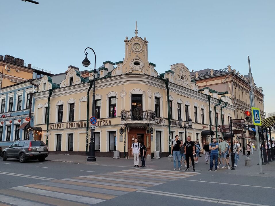 Падающая башня, демидовский чугун и куртка «стиляги из Москвы» — еще раз про Казань 5 Падающая башня, демидовский чугун и куртка «стиляги из Москвы» — еще раз про Казань 5