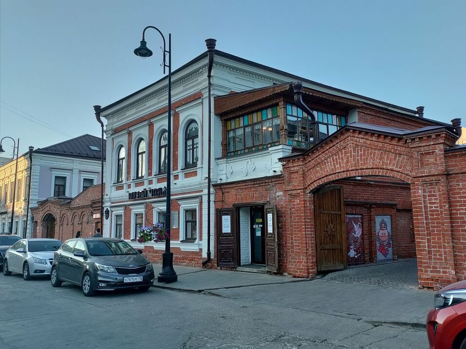 Падающая башня, демидовский чугун и куртка «стиляги из Москвы» — еще раз про Казань 27 Падающая башня, демидовский чугун и куртка «стиляги из Москвы» — еще раз про Казань 27