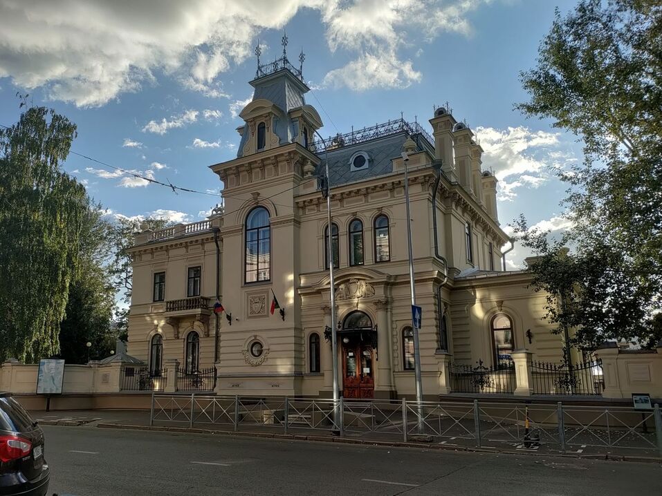 Падающая башня, демидовский чугун и куртка «стиляги из Москвы» — еще раз про Казань 37 Падающая башня, демидовский чугун и куртка «стиляги из Москвы» — еще раз про Казань 37