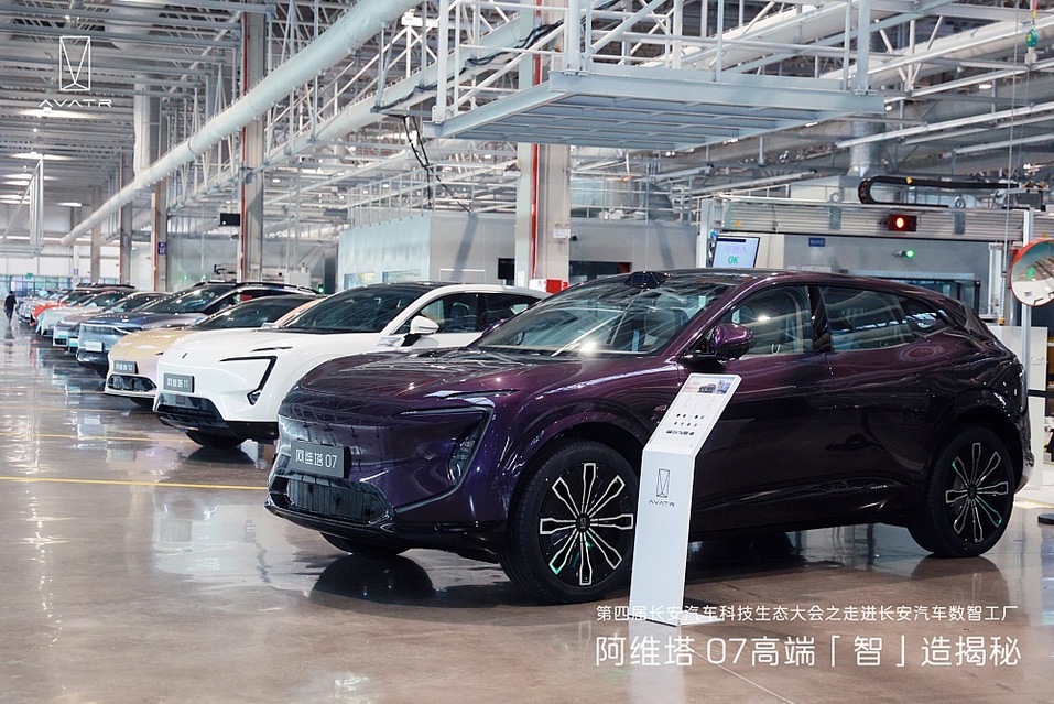 Avatr 07 или Li Auto L6? Сравнение премиальных гибридов 5 Avatr 07 или Li Auto L6? Сравнение премиальных гибридов 5