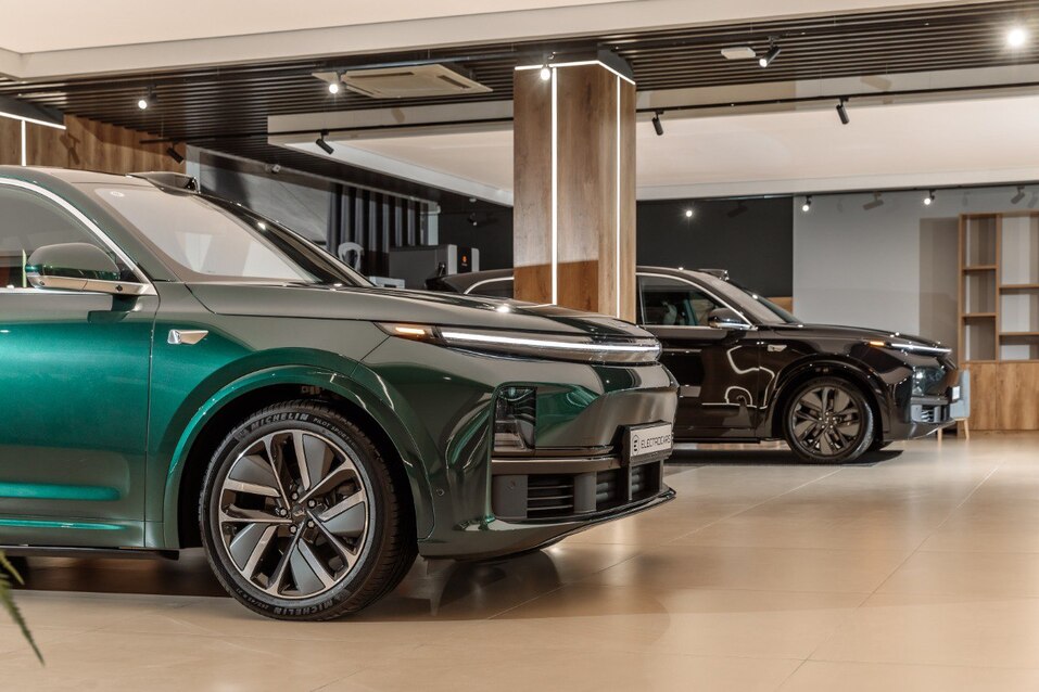 Avatr 07 или Li Auto L6? Сравнение премиальных гибридов 4 Avatr 07 или Li Auto L6? Сравнение премиальных гибридов 4