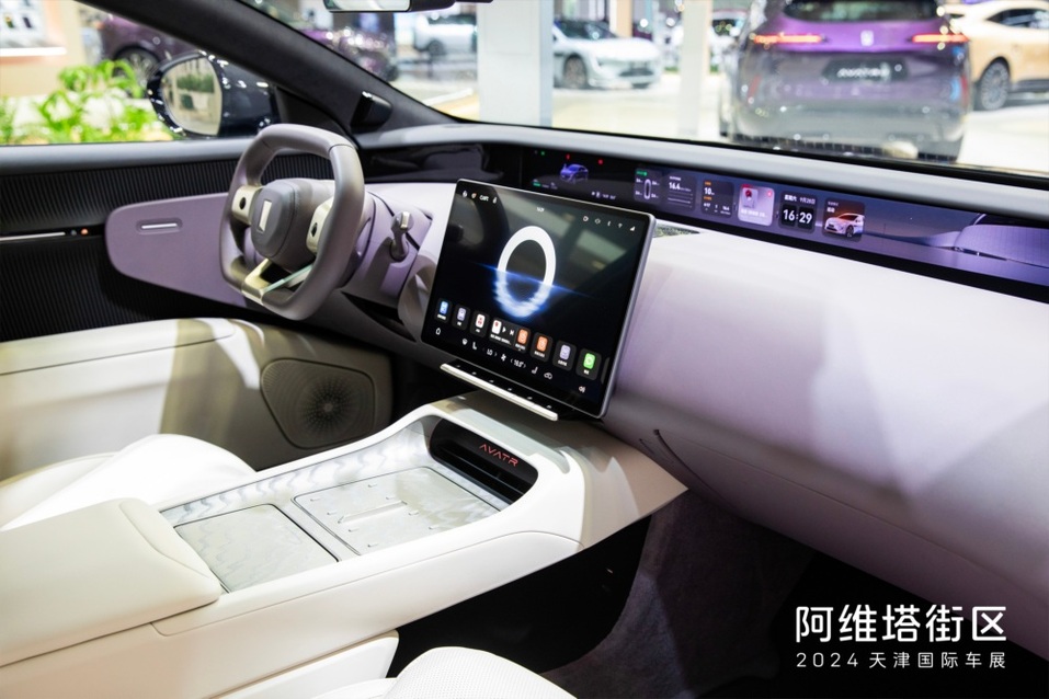 Avatr 07 или Li Auto L6? Сравнение премиальных гибридов 6 Avatr 07 или Li Auto L6? Сравнение премиальных гибридов 6