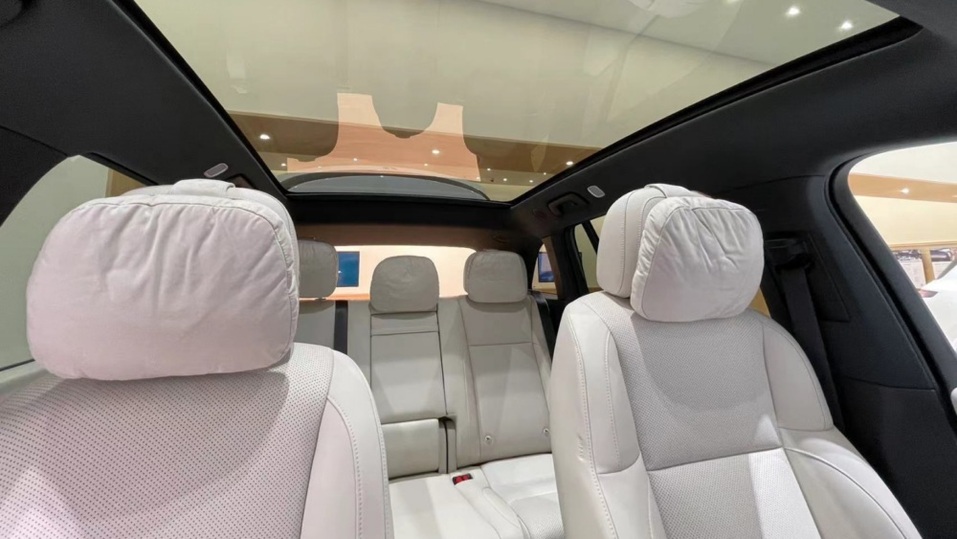 Avatr 07 или Li Auto L6? Сравнение премиальных гибридов 8 Avatr 07 или Li Auto L6? Сравнение премиальных гибридов 8