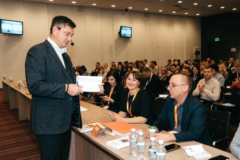 Секреты успешных продаж и управления от Максима Батырева в Новосибирске! 1 Секреты успешных продаж и управления от Максима Батырева в Новосибирске! 1