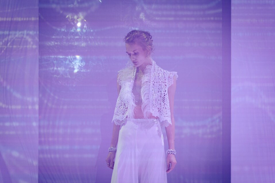 Выбрать и полюбить свою птицу: о чем арт-дефиле «Мурмурация» в Пушке+ 1 Выбрать и полюбить свою птицу: о чем арт-дефиле «Мурмурация» в Пушке+ 1