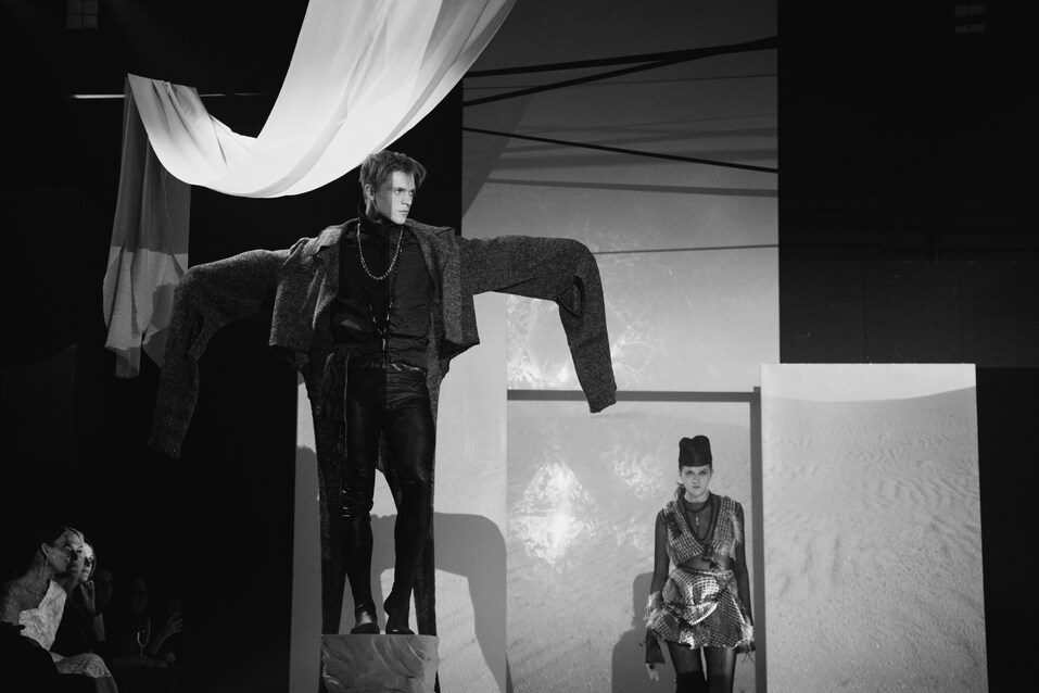 Выбрать и полюбить свою птицу: о чем арт-дефиле «Мурмурация» в Пушке+ 2 Выбрать и полюбить свою птицу: о чем арт-дефиле «Мурмурация» в Пушке+ 2