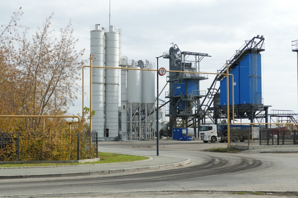 Четыре сезона вместо обычных трех. Как строят дороги, когда все страшно подорожало
4 Четыре сезона вместо обычных трех. Как строят дороги, когда все страшно подорожало
4