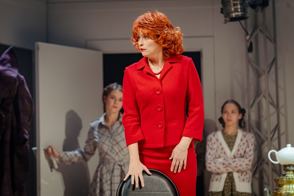 «Что характерно — любили друг друга!»: в театре Пушкина прошла премьера «Любовь и голуби» 3 «Что характерно — любили друг друга!»: в театре Пушкина прошла премьера «Любовь и голуби» 3