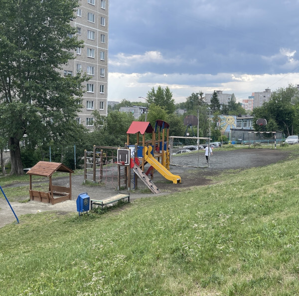 «Есть человек-голова, человек-руки, а я — человек-плечо. Попала идея в сердце, я ее делаю» 7 «Есть человек-голова, человек-руки, а я — человек-плечо. Попала идея в сердце, я ее делаю» 7