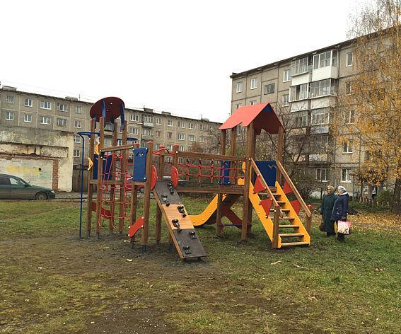 «Есть человек-голова, человек-руки, а я — человек-плечо. Попала идея в сердце, я ее делаю» 11 «Есть человек-голова, человек-руки, а я — человек-плечо. Попала идея в сердце, я ее делаю» 11