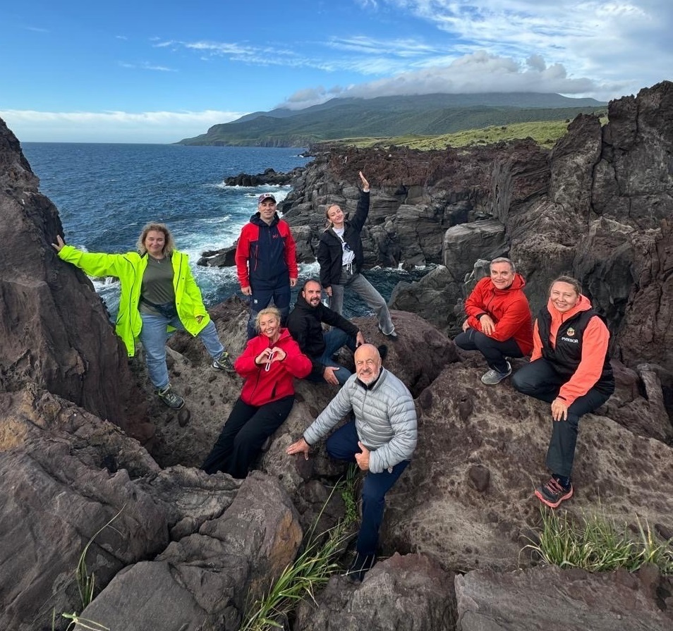 Поговорили о бизнесе на фоне красот Курил. Итоги бизнес-выезда «ДК» 3 Поговорили о бизнесе на фоне красот Курил. Итоги бизнес-выезда «ДК» 3