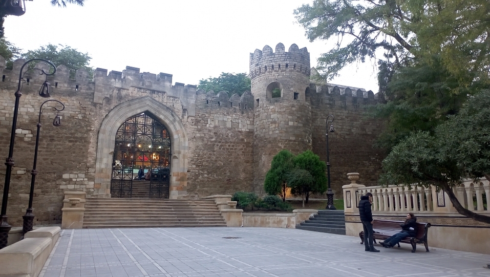 Солнечный Баку. И даже когда дождливый — все равно солнечный! 2 Солнечный Баку. И даже когда дождливый — все равно солнечный! 2