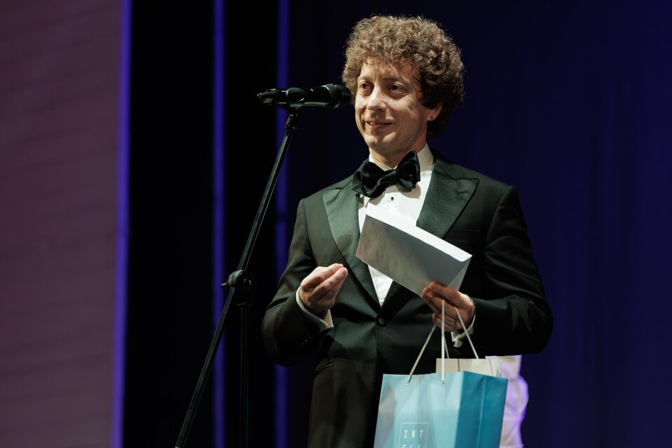 «Ценно, что премия «Человек года» не застыла в металле. Она открывает нам новых героев» 30 «Ценно, что премия «Человек года» не застыла в металле. Она открывает нам новых героев» 30