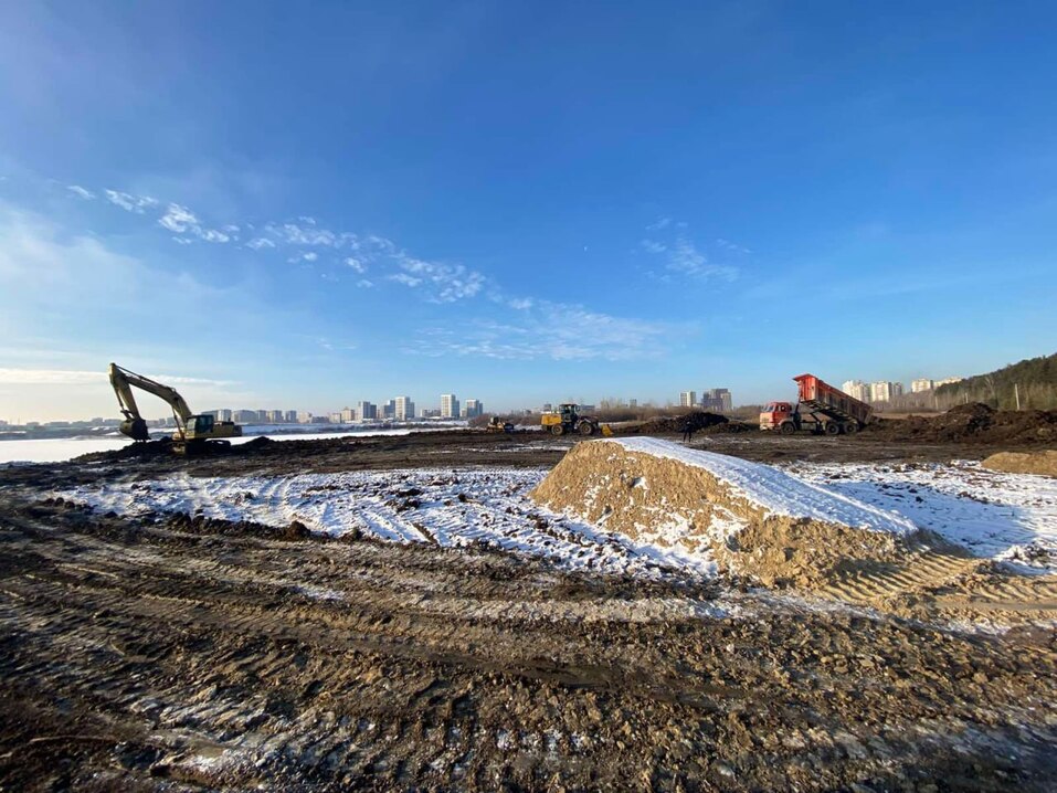 Начались работы по устройству городского пляжа на тюменском озере Круглое 1 Начались работы по устройству городского пляжа на тюменском озере Круглое 1