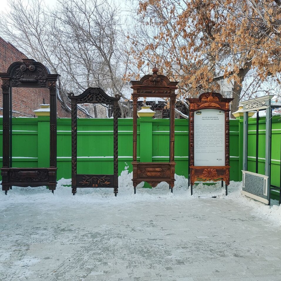 На тюменской пешеходной улице появился музей деревянных наличников 2 На тюменской пешеходной улице появился музей деревянных наличников 2