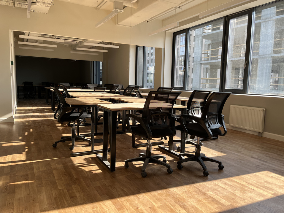 Стройка это про то, чтобы оставить после себя след и сказать: «Смотри, это мы построили»
4 Стройка это про то, чтобы оставить после себя след и сказать: «Смотри, это мы построили»
4