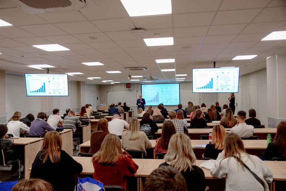 Прямой диалог с кандидатами. «Время карьеры» привлекло рекордное число работодателей 3 Прямой диалог с кандидатами. «Время карьеры» привлекло рекордное число работодателей 3