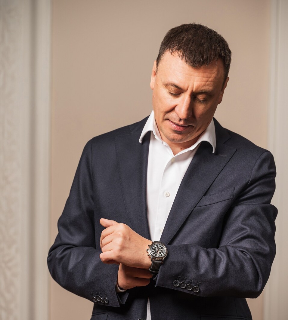 «Оскар» для бизнеса: Гайд по стилю премии «Человек года-2024» 13 «Оскар» для бизнеса: Гайд по стилю премии «Человек года-2024» 13