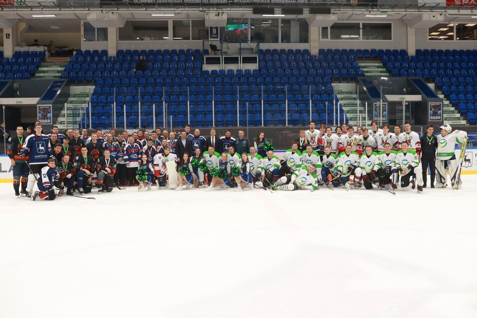 В Нижнем Новгороде прошел турнир по хоккею с шайбой на кубок Сбера 1 В Нижнем Новгороде прошел турнир по хоккею с шайбой на кубок Сбера 1