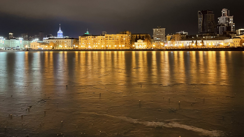 Екатеринбург, он какой — серый или пестрый? И что делать, чтобы пережить 6 месяцев хмари 2 Екатеринбург, он какой — серый или пестрый? И что делать, чтобы пережить 6 месяцев хмари 2