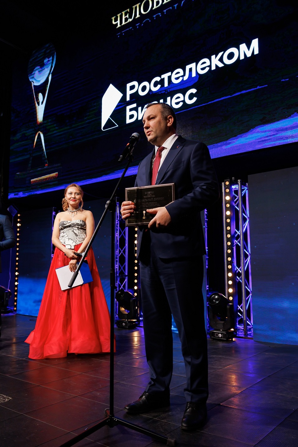 «Жить в городе, где есть небесный защитник — совсем иные ощущения». Премия «Человек года» 13 «Жить в городе, где есть небесный защитник — совсем иные ощущения». Премия «Человек года» 13