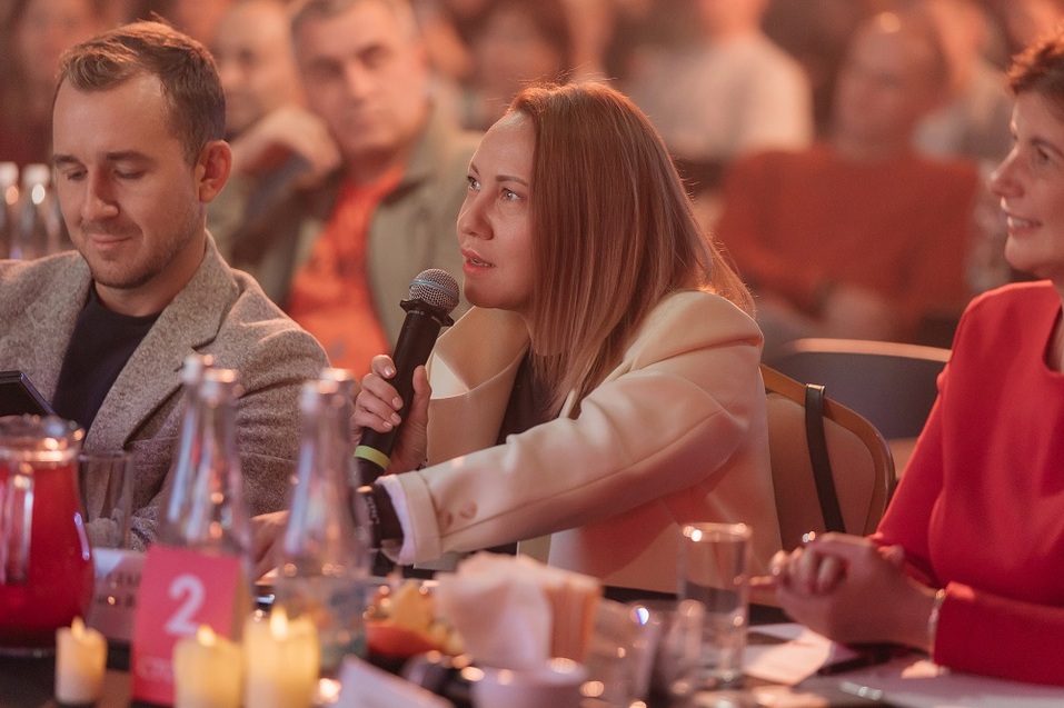 Семь нижегородских предпринимателей приняли участие в бизнес-стендапе «Свои грабли» 1 Семь нижегородских предпринимателей приняли участие в бизнес-стендапе «Свои грабли» 1